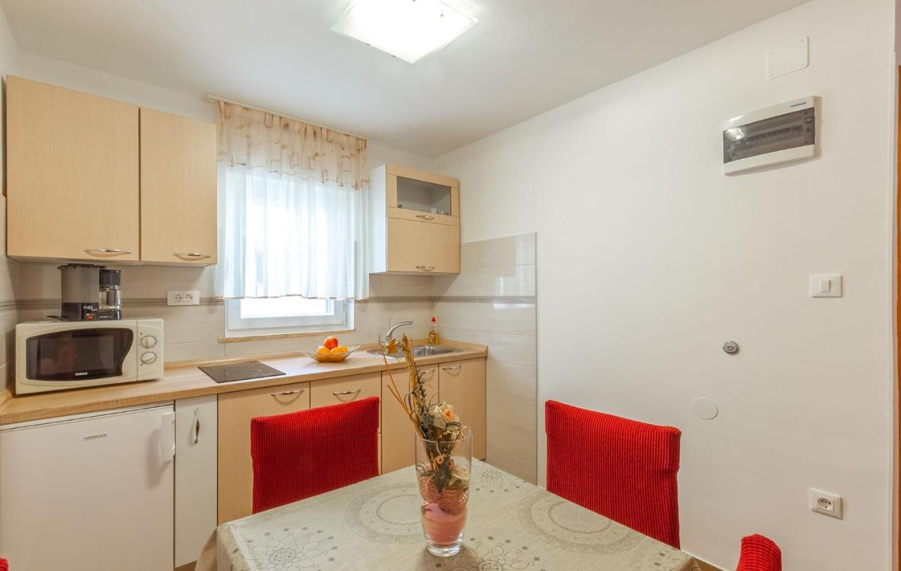 Ivana B4 N1 Poreč Exteriér fotografie
